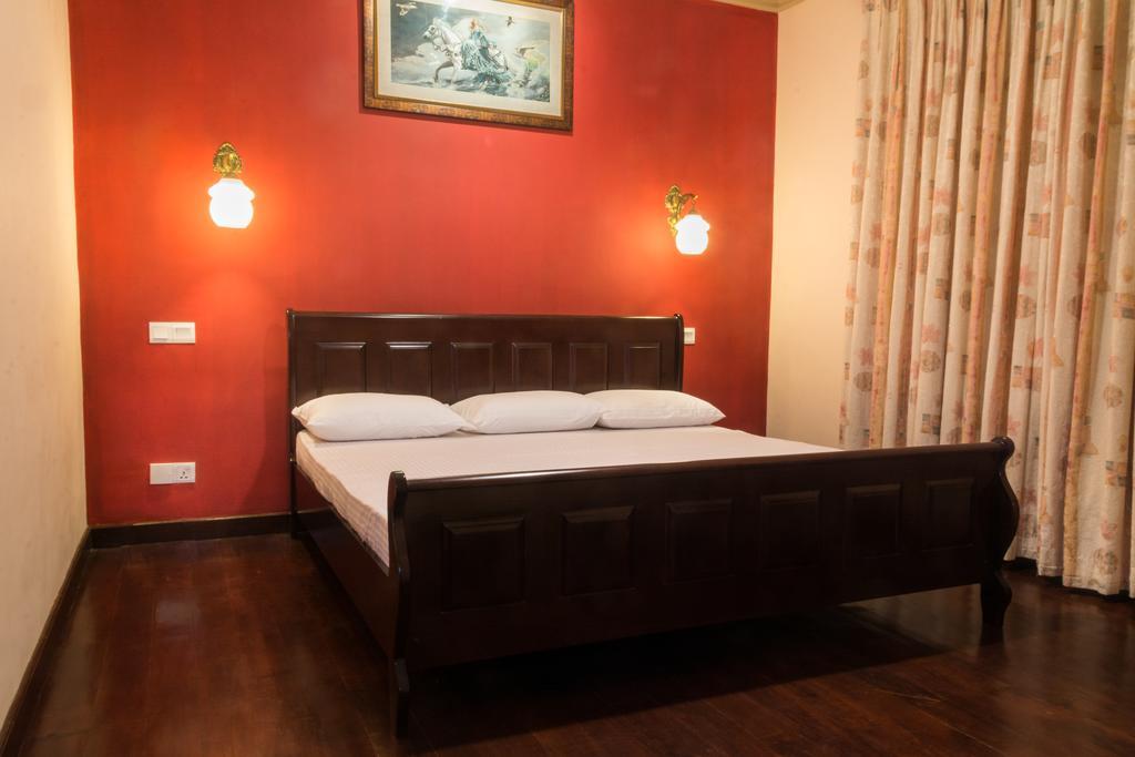 Royal Wattles Apartment นูวาราเอลิยา ภายนอก รูปภาพ